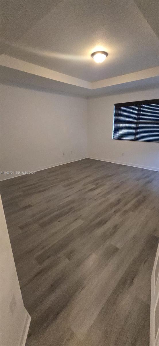 Building Photo - 3616 NE 3rd Ct