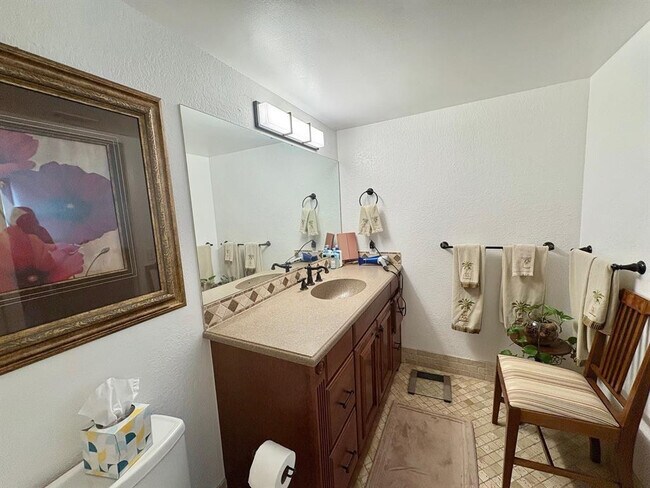 Building Photo - 2112 S Cypress Bend Dr