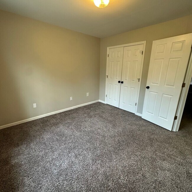 Building Photo - Charming 4BR House in Clayton