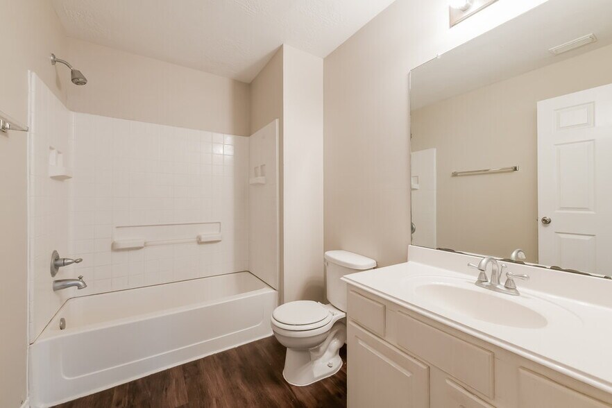 Building Photo - 19811 Lindenwick Ct