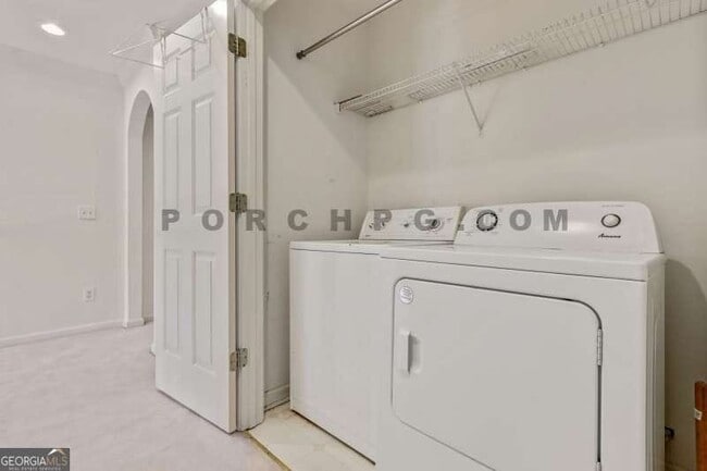 Building Photo - 3210 Kittiwake Cir