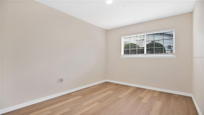 Building Photo - 1695 Lee Rd