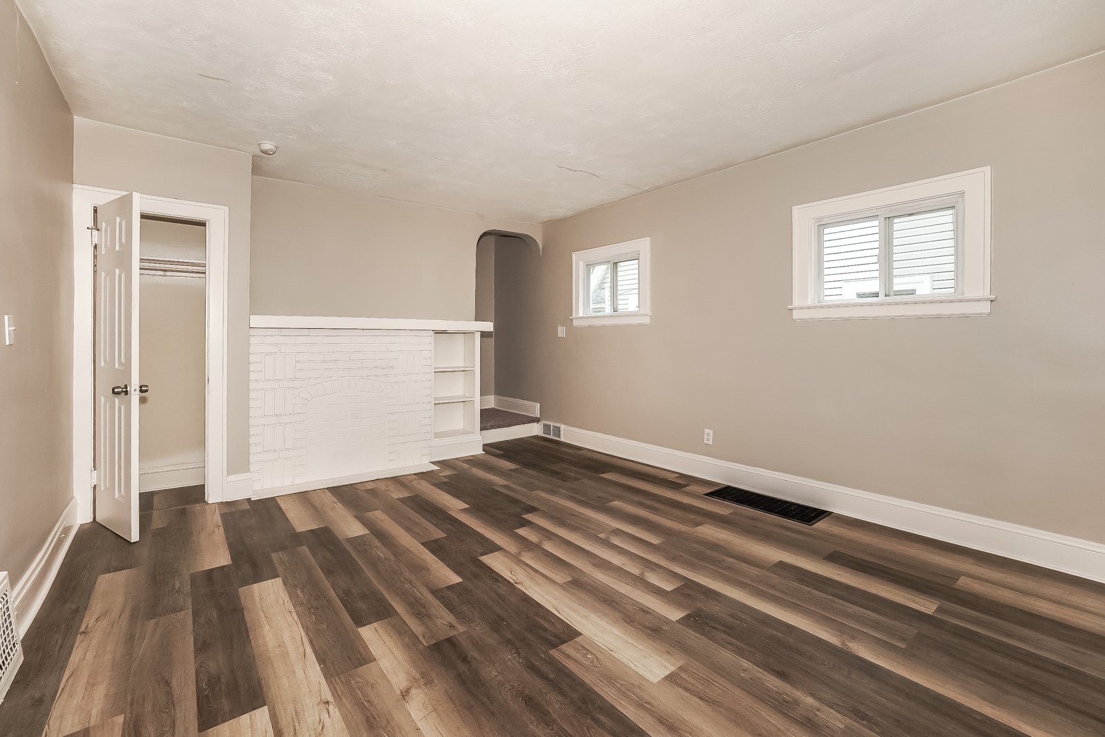 Building Photo - 456 Noah Ave