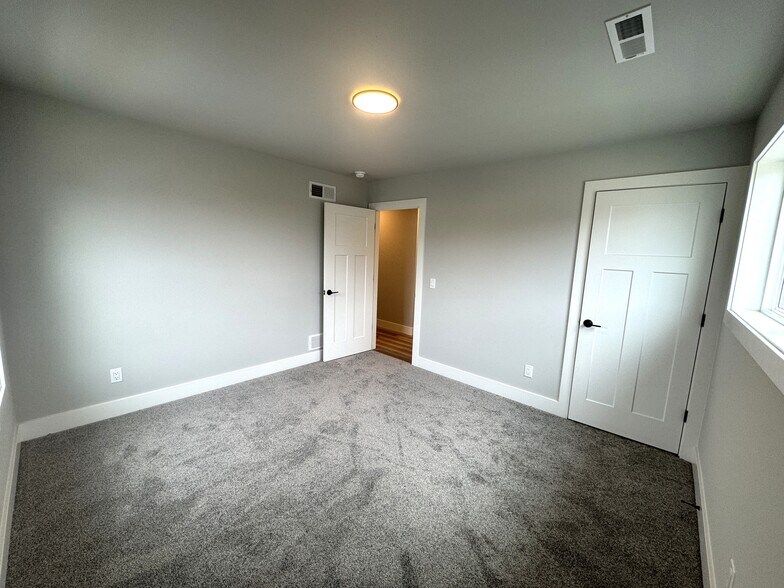 Building Photo - 2798 Endive Dr