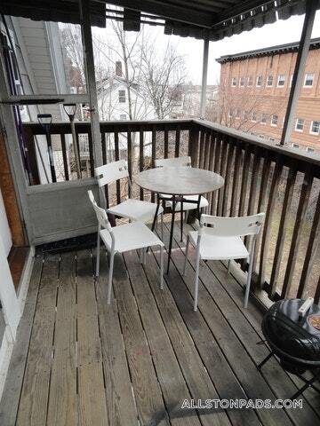 Building Photo - 8 Webley St