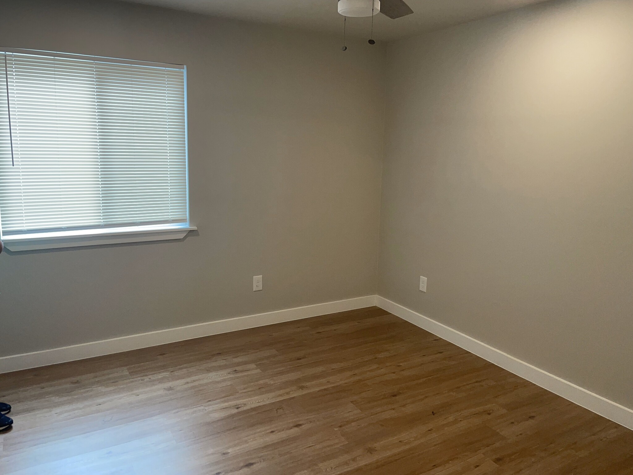 Building Photo - 7431 Holly Hill Dr