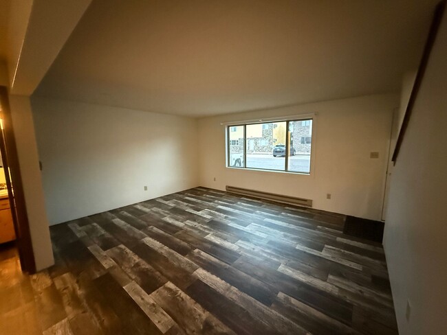 Building Photo - Two bedroom, one and bathroom townhome loc...