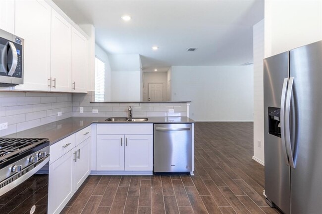 Building Photo - 308 Redonda Dr