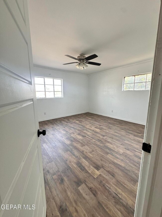 Building Photo - 1518 Clausen Dr