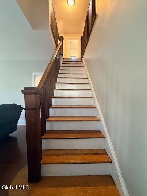 Building Photo - 226 N Greenbush Rd