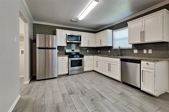 Building Photo - 417 Mystic Trail Loop