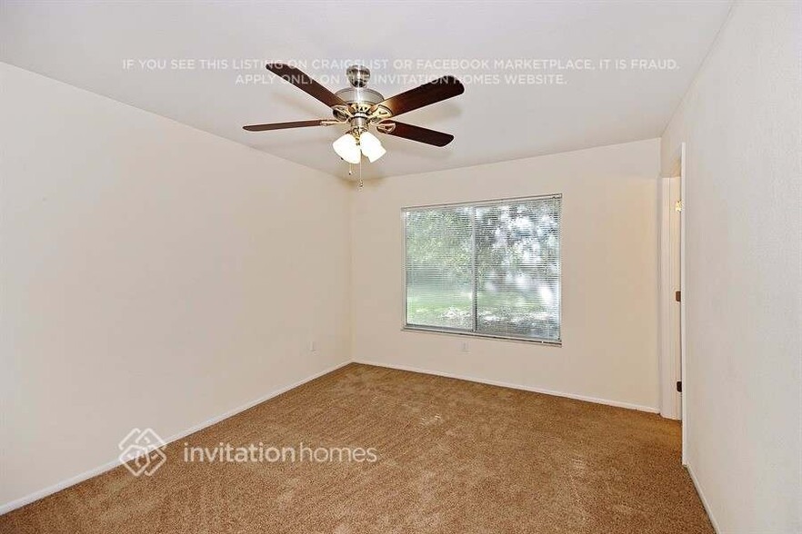Building Photo - 370 Epping Ct