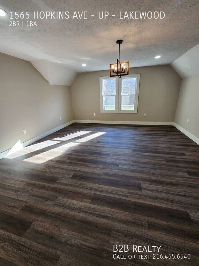 Building Photo - 1565 Hopkins Ave