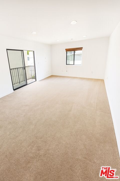 Building Photo - 1146 Hacienda Pl