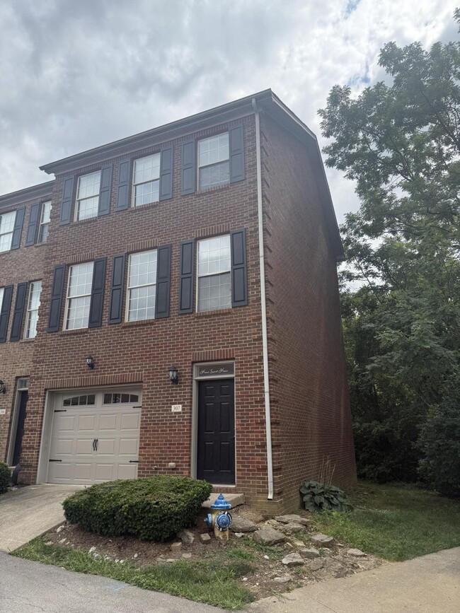 Primary Photo - 1145 Appian Crossing Way