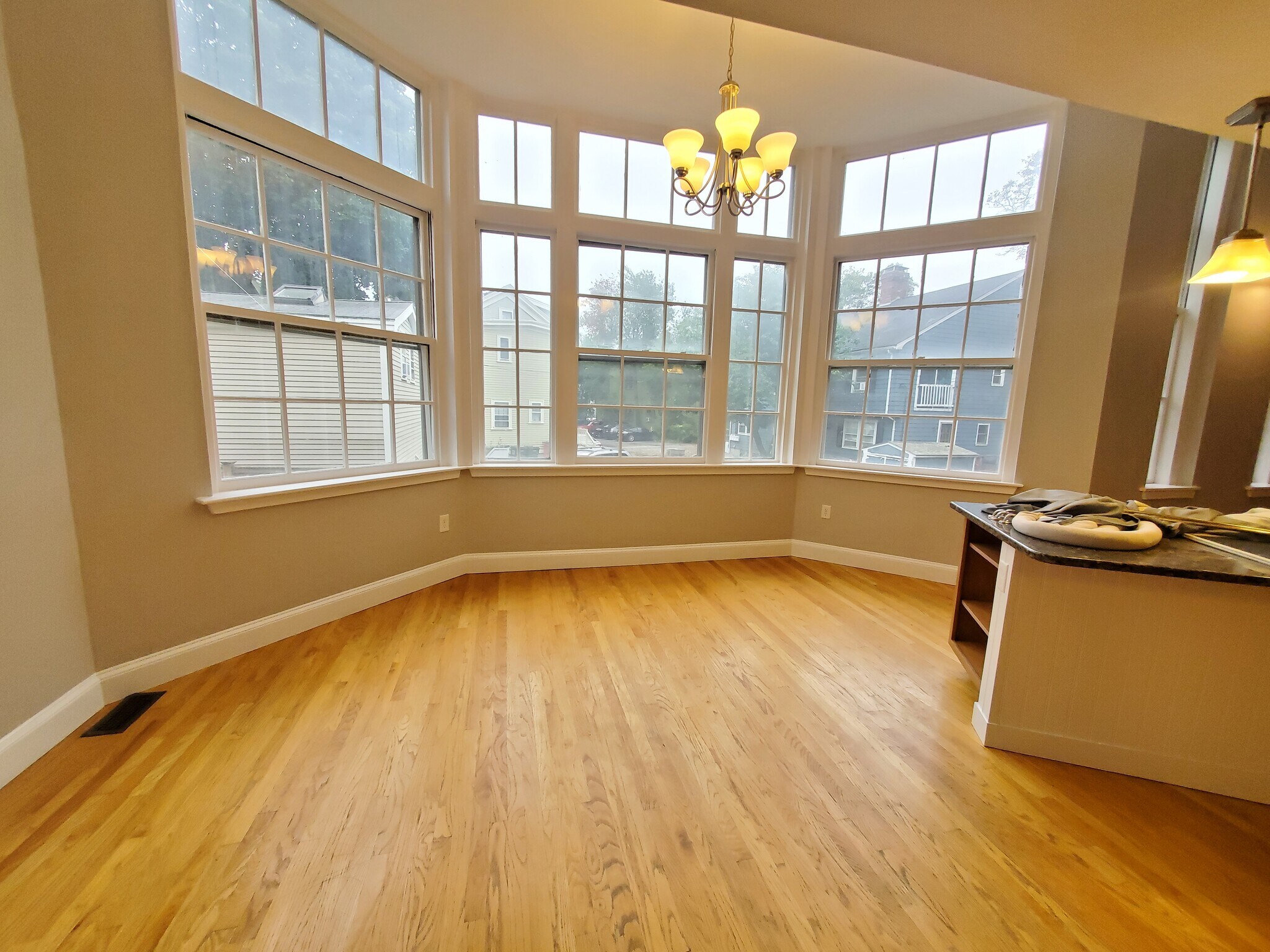 Building Photo - 35 Flint St