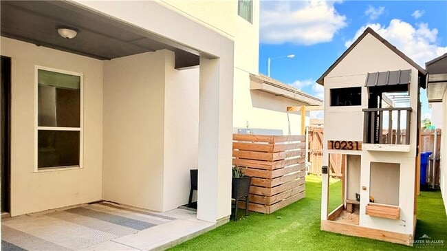 Building Photo - 40 N 14th St