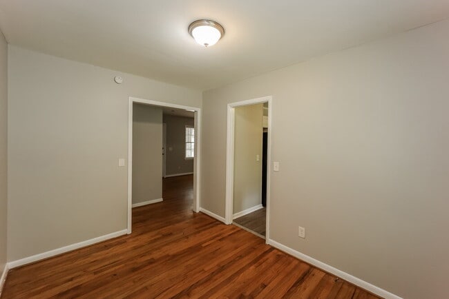 Building Photo - 3639 Telstar Dr