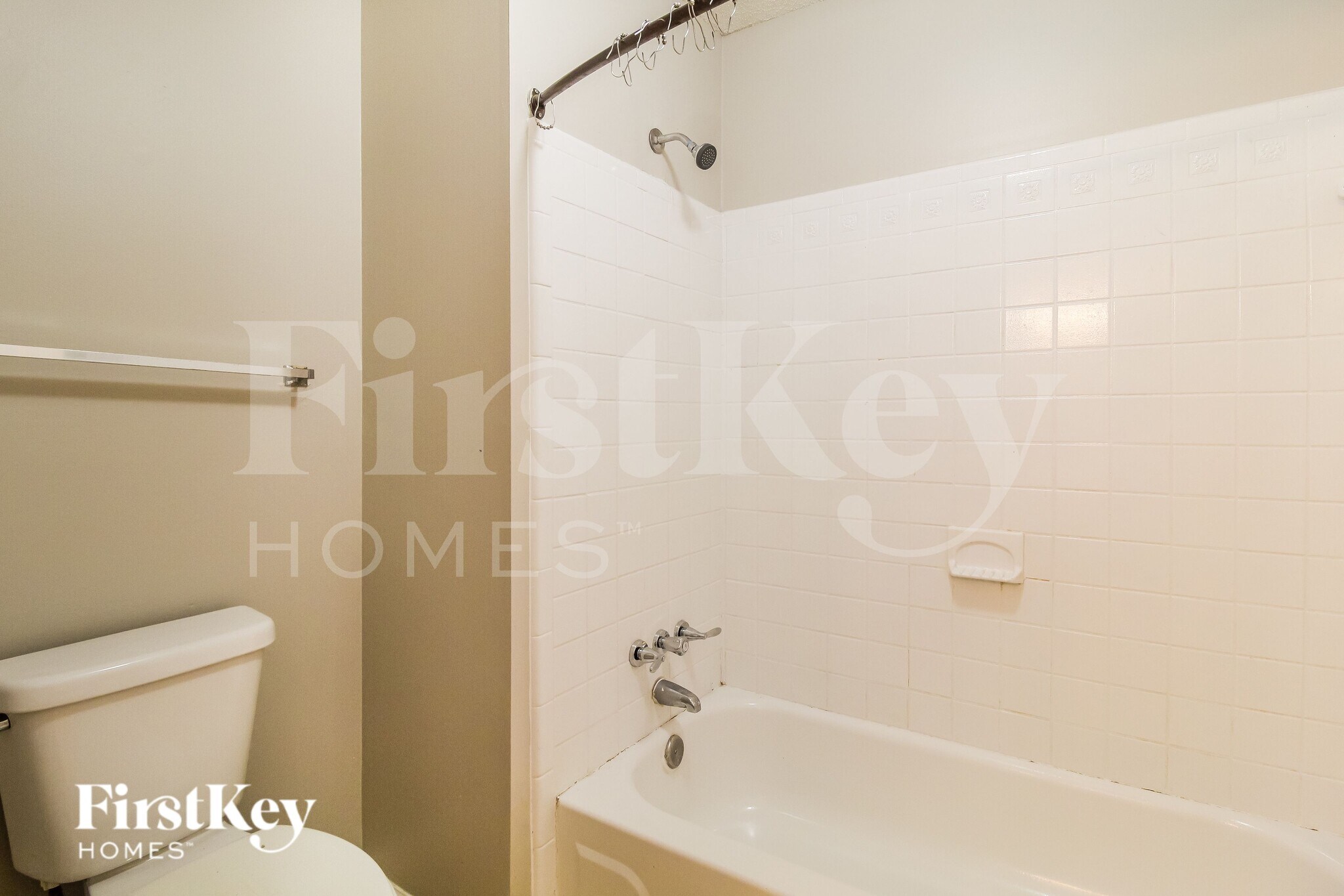 Building Photo - 5456 Fox Haven Trail