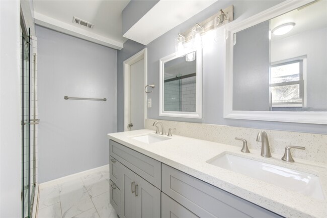 Building Photo - 1718 Anvil Dr