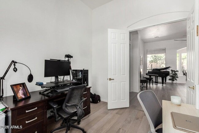 Building Photo - 13394 E Del Timbre Dr