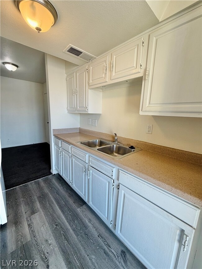 Building Photo - 3616 Kolendo Ct