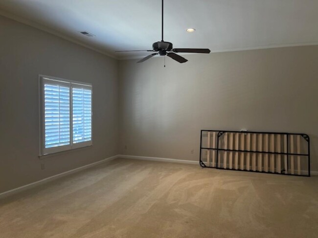 Building Photo - 9215 Liggon Green Ln