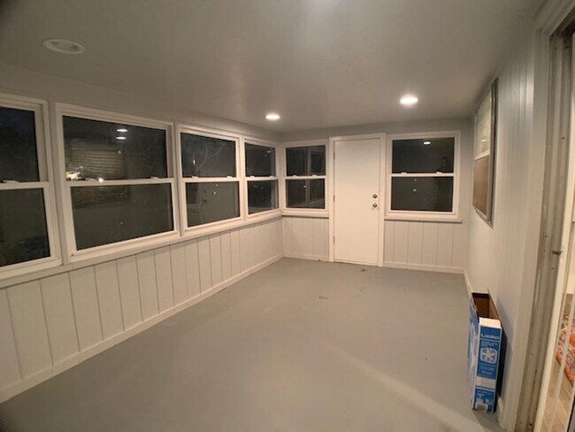 Building Photo - 3 Bed Home OKC