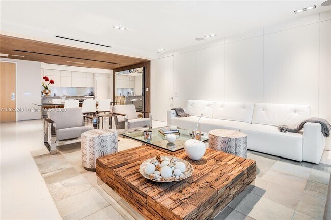 Building Photo - 360 Ocean Dr