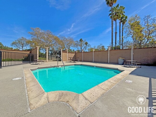Building Photo - Charming 4BD/3BA 2-Story House in Spring Valley W/ W/D, A/C, Large Balcony, & Community Pool, Par...