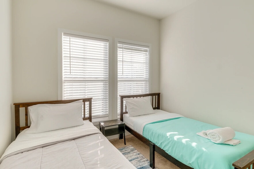 Building Photo - 14566 Alsace Ln