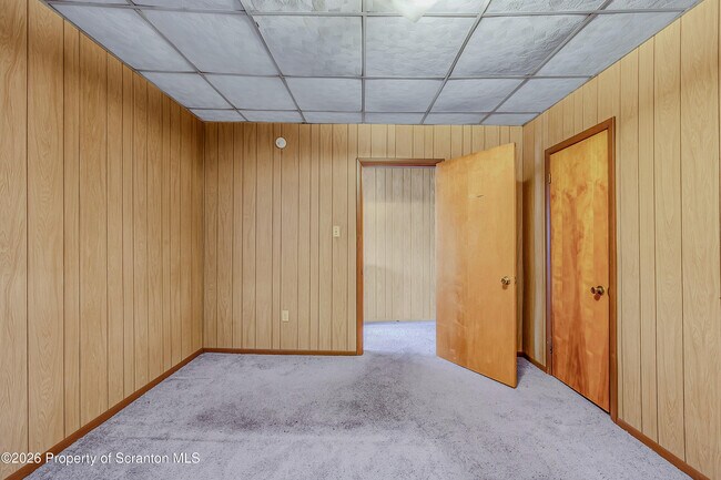 Building Photo - 396 Winola Ave