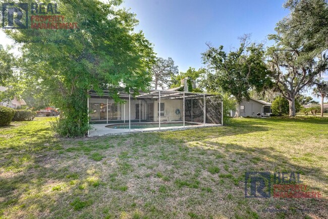 Building Photo - 1370 Palmwood Dr