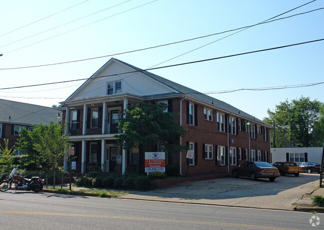 Building Photo - William Street Apartments
