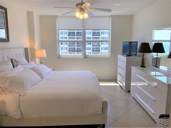 Building Photo - 2080 S Ocean Dr