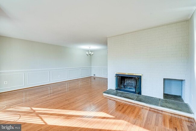 Building Photo - 1727 Cy Ct