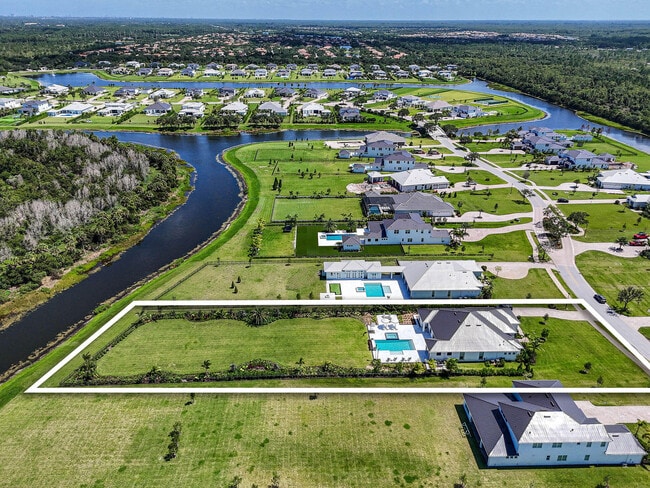 Building Photo - 20017 SE Bridgewater Dr