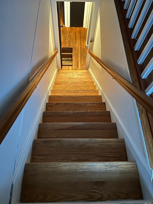 Building Photo - 1279 E N Broadway St