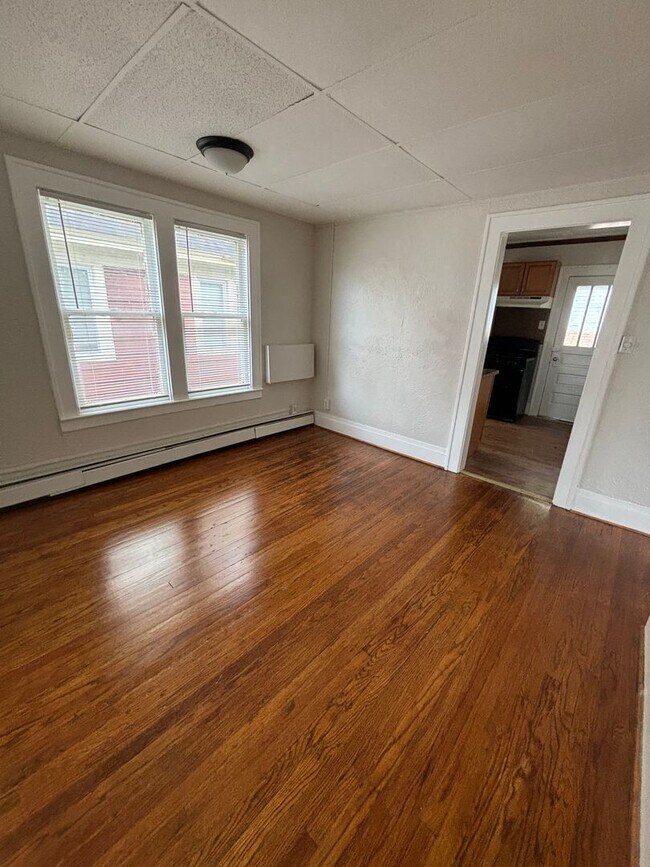 Building Photo - 128-130 Mildred Ave.