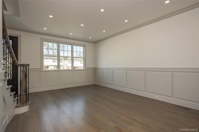 Building Photo - 7 Victoria Ln