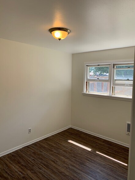 Bedroom 2 - 5405 W Manor Crest St