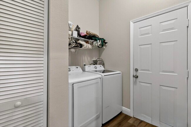 Building Photo - 8790 S San Andros