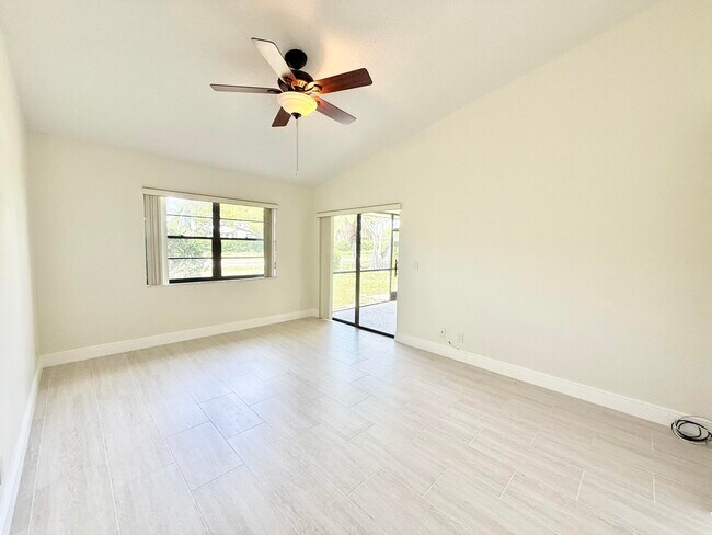 Building Photo - 8686 Eagle Run Dr