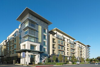 Building Photo - Radius