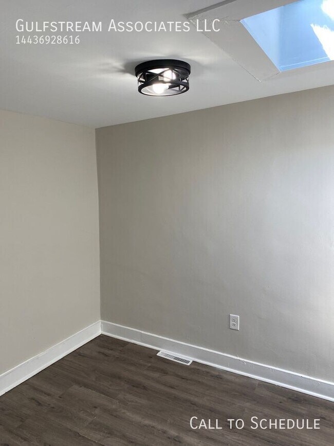 Building Photo - 1817 McHenry St