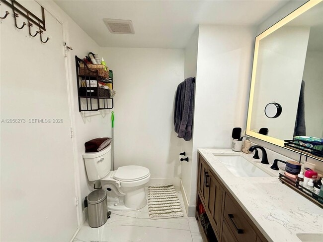 Building Photo - 12659 SW 54th Ct