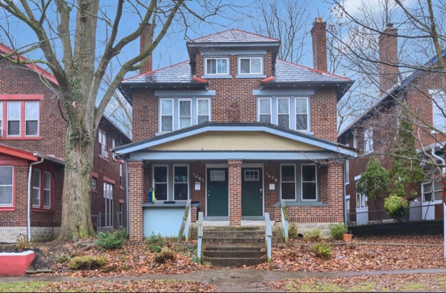 Building Photo - 1479 Bryden Rd