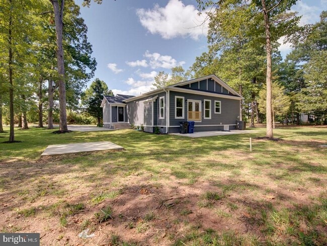 Building Photo - 14750 Jordan Ln