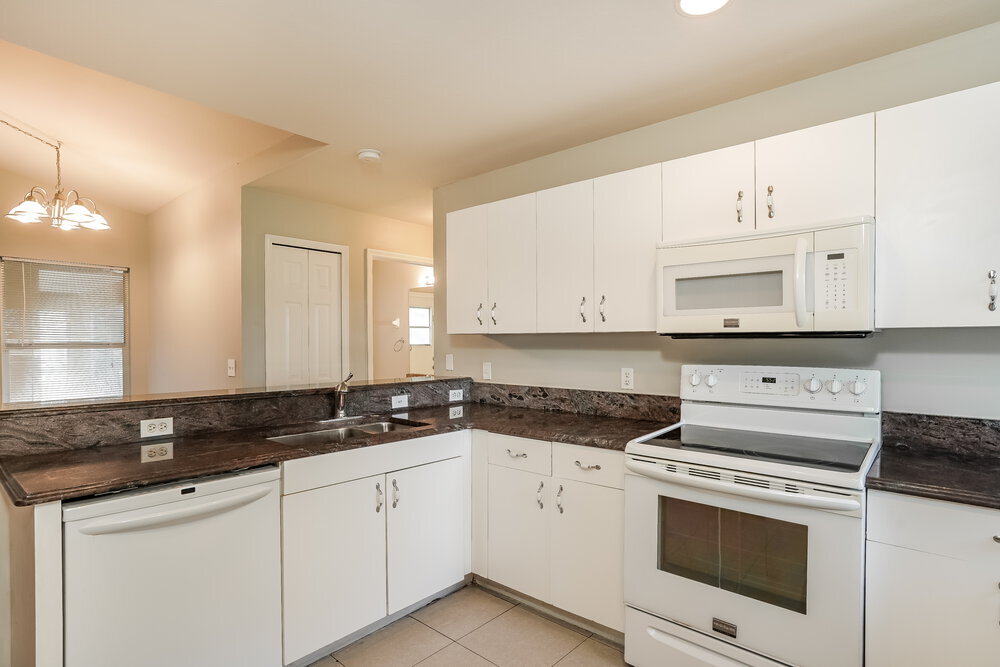 Building Photo - 8434 Bamboo Rd