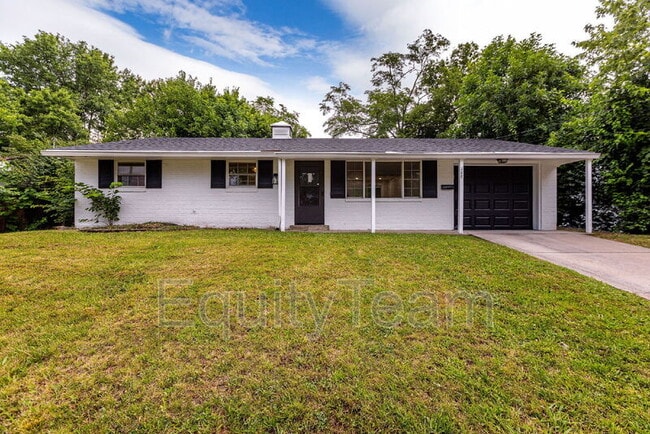 Building Photo - 722 Castro Ln